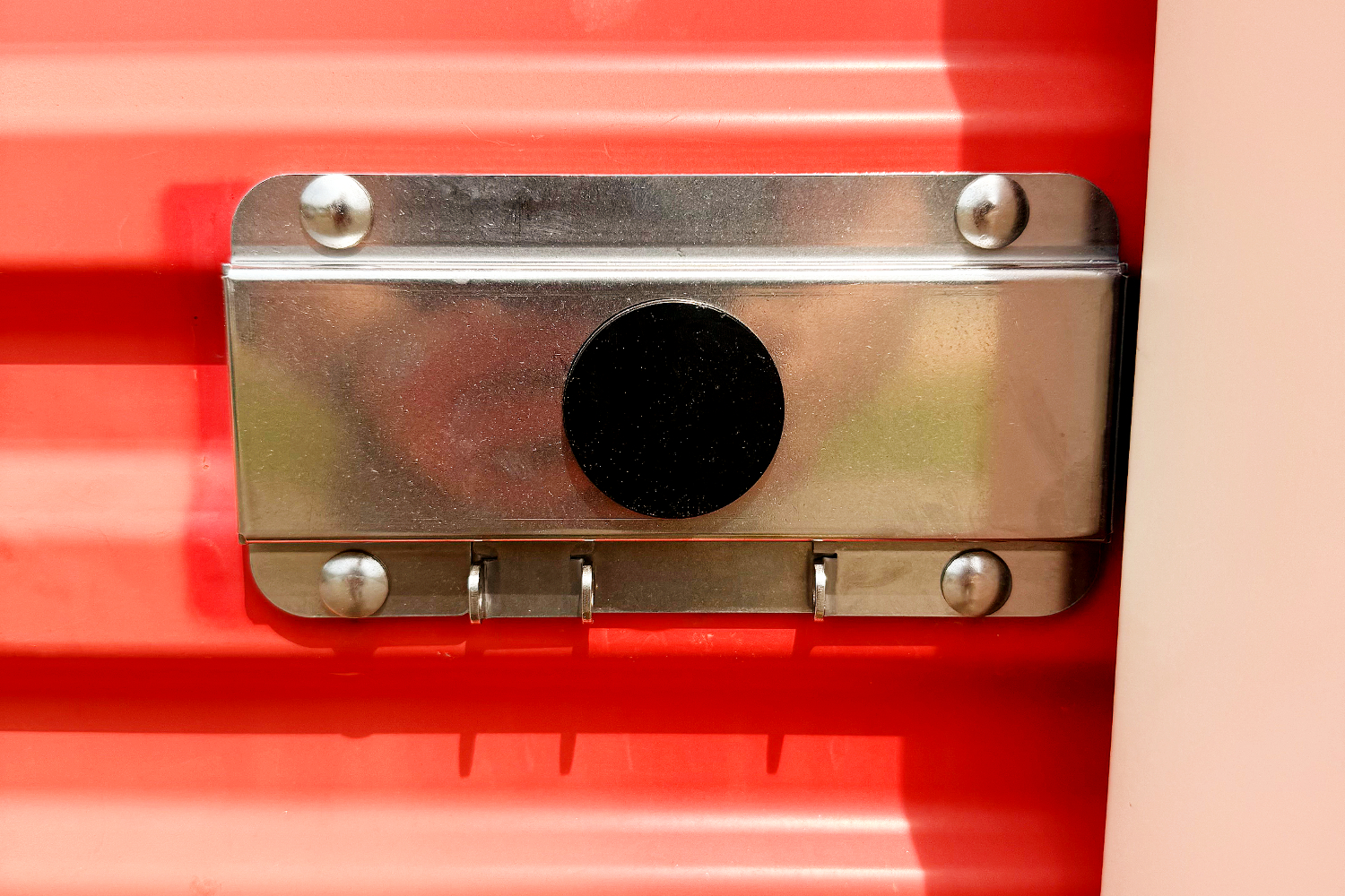 KISS LOCK