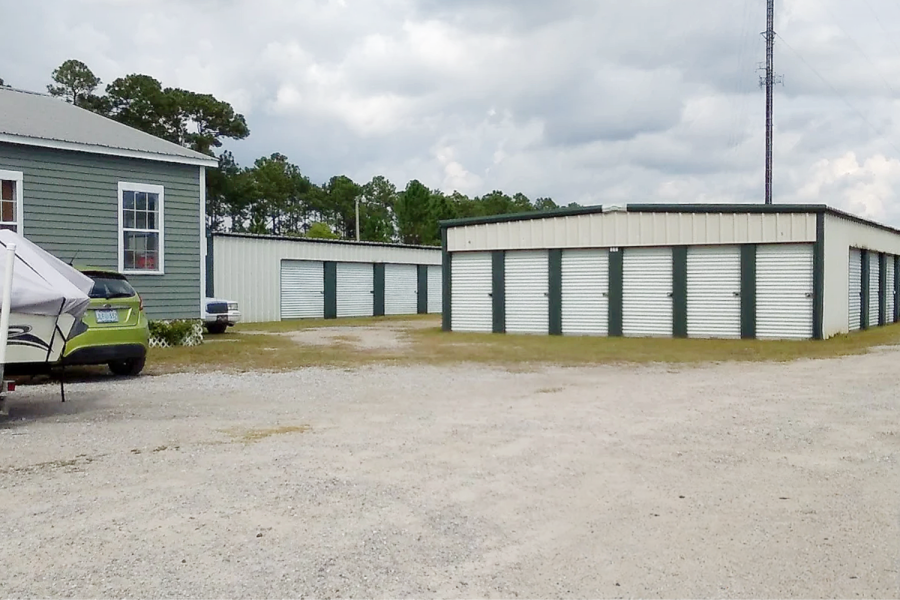 Martin Bluff Storage 2