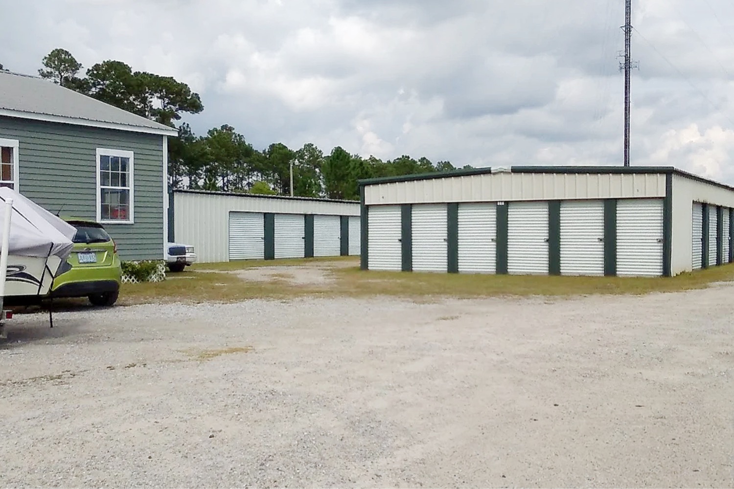Martin Bluff Storage 2