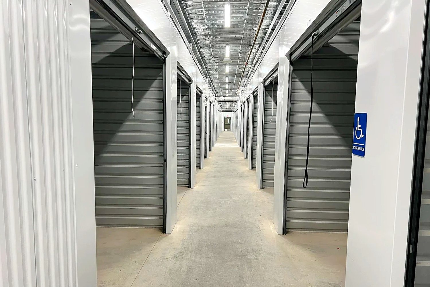 Bridgeview Self Storage West3
