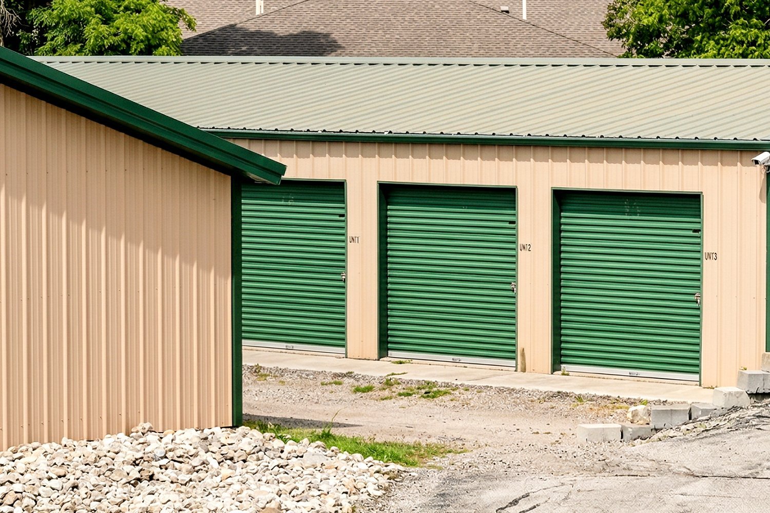 Advanced Storage Solutions3