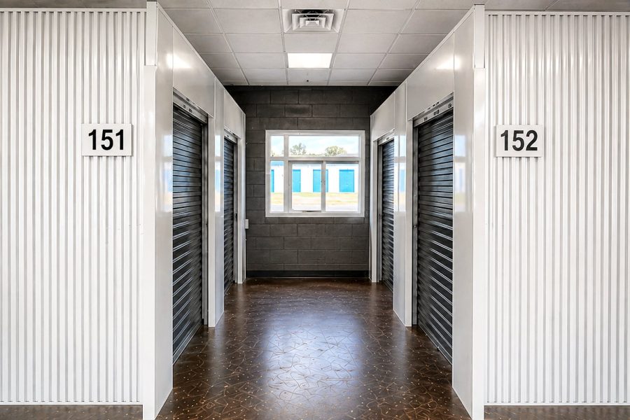 R&r Storage & Rv Inside